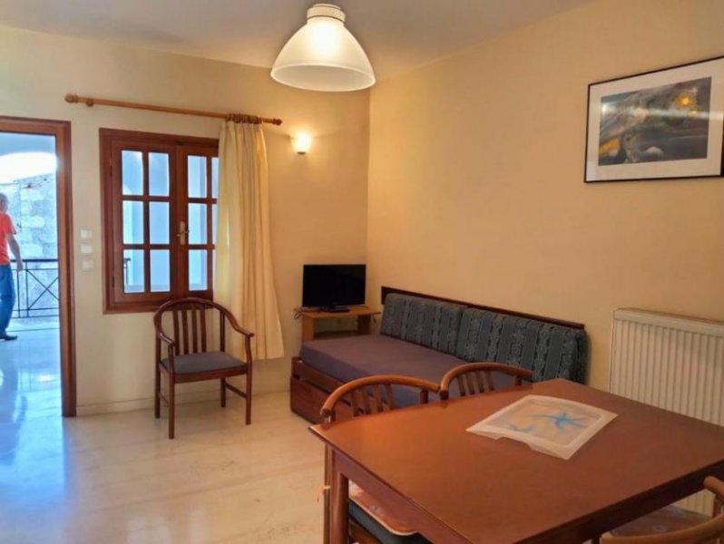 Kefalas Kreta, Kefalas: Gebäude mit 3 Wohnungen zu verkaufen Haus kaufen